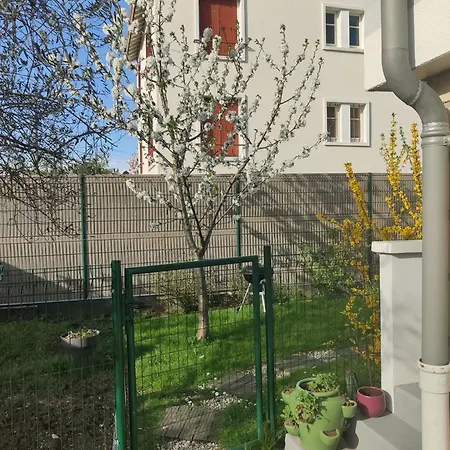 בית אירוח Au Coin Tranquille שמפיני-סור-מארן